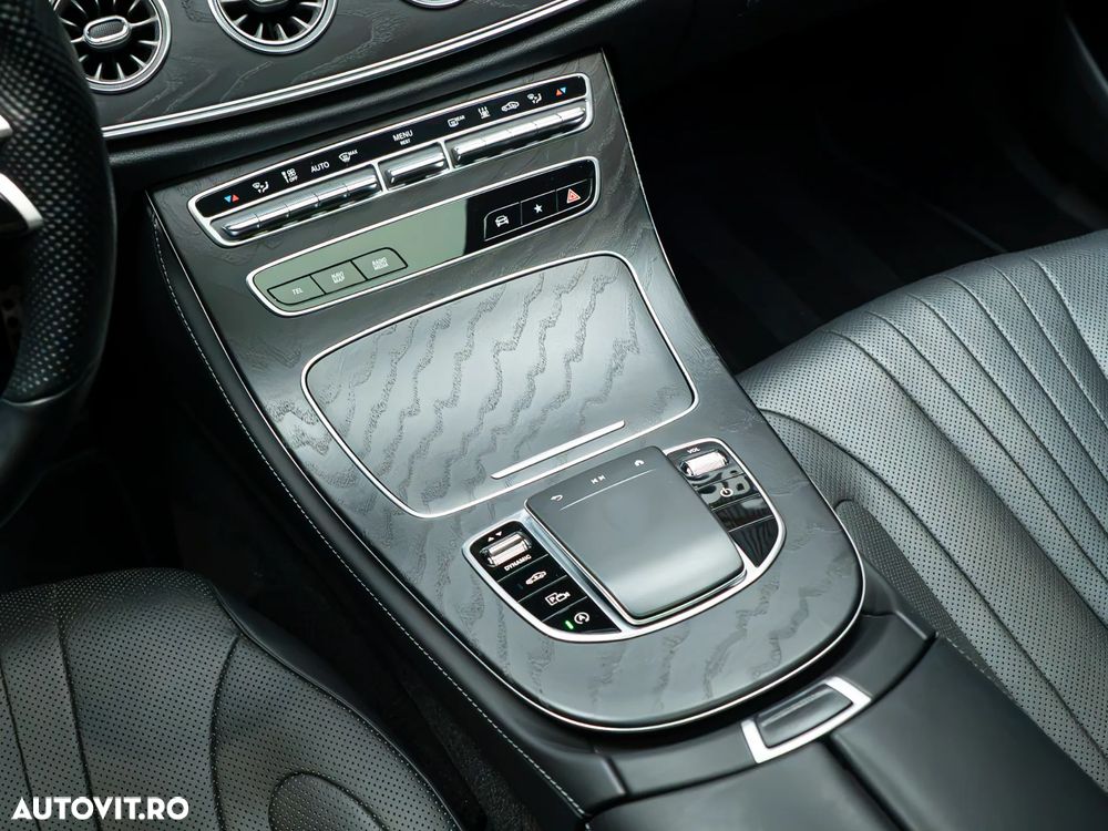 Mercedes-Benz CLS 450 4MATIC 9G-TRONIC AMG Line - 23