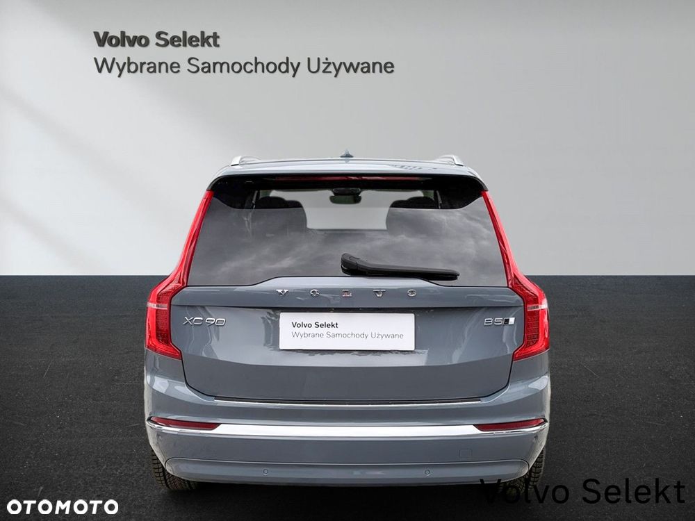 Volvo XC 90 - 9