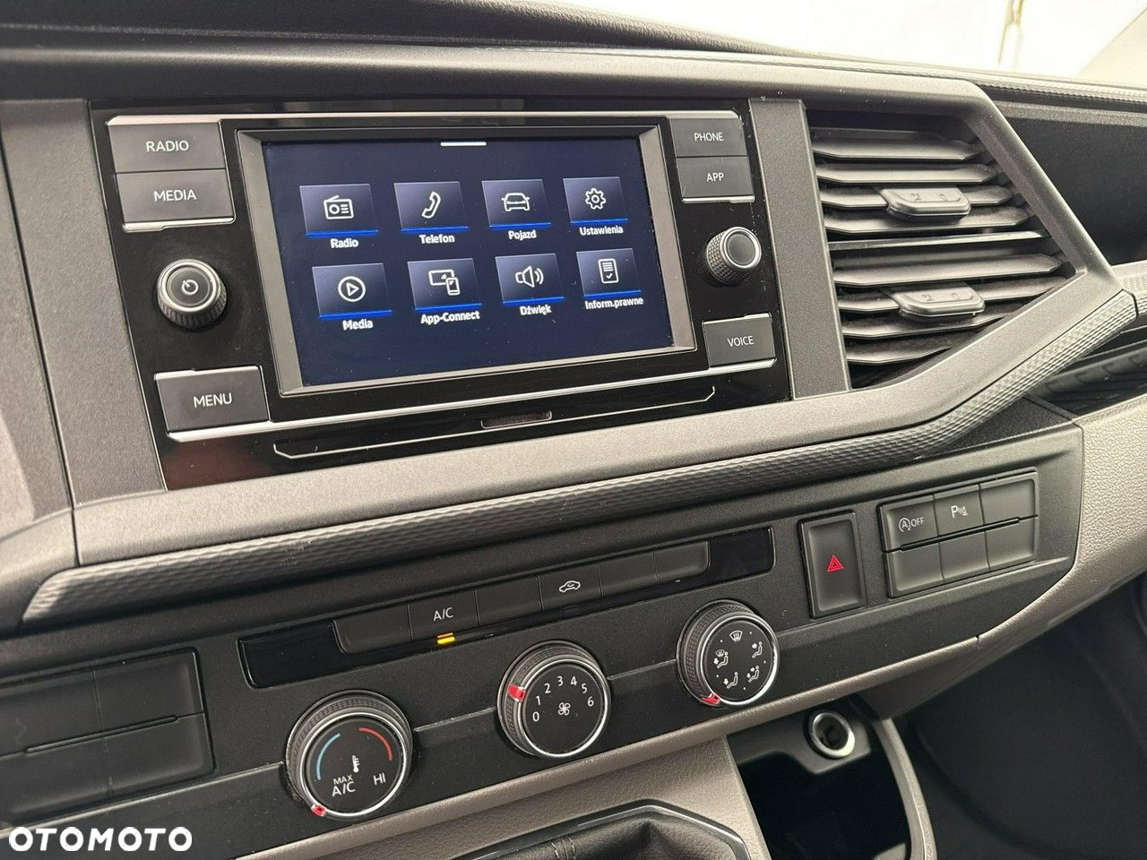 Volkswagen Transporter - 22