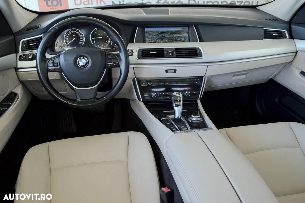 BMW Seria 5 520d Aut. Luxury Line - 28