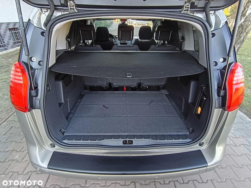 Peugeot 5008 1.6 HDi Premium - 24