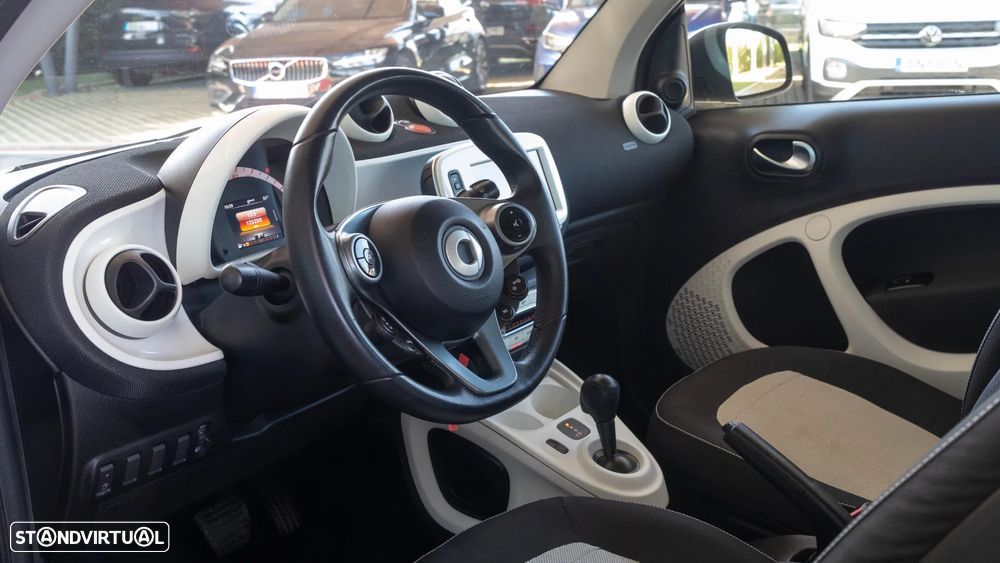 Smart ForTwo Coupé 1.0 Passion 71 Aut. - 4