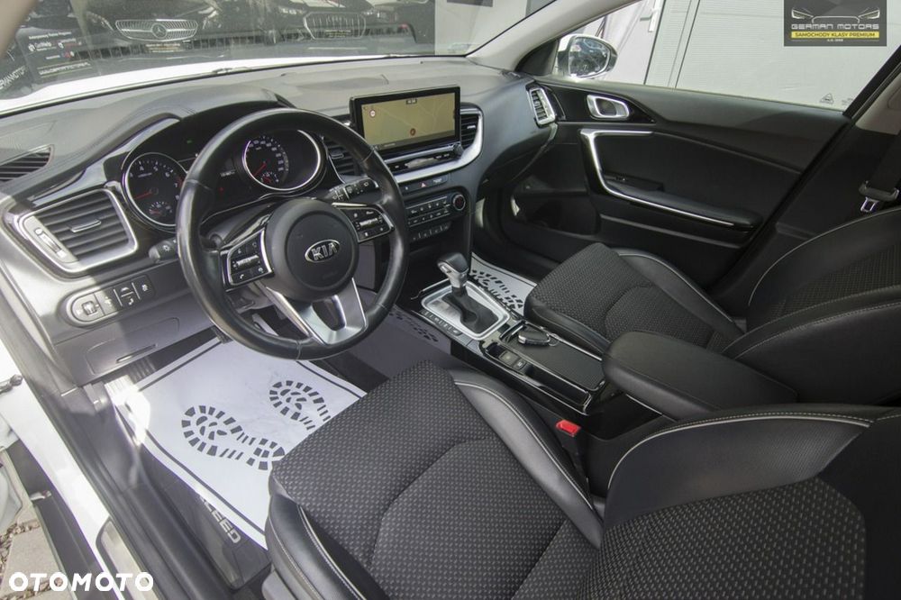 Kia XCeed 1.6 T-GDI Business Line DCT - 20
