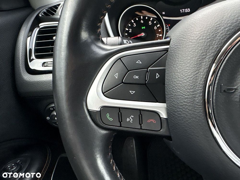 Jeep Compass 1.3 TMair Longitude FWD S&S DDCT - 15