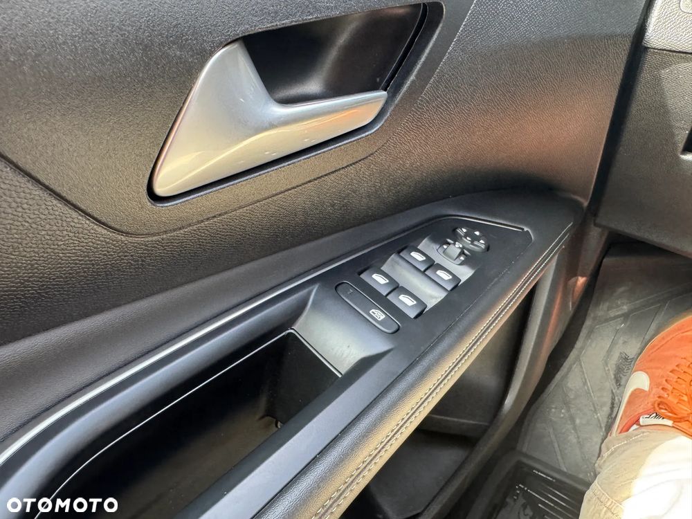 Peugeot 3008 1.2 PureTech Allure Pack S&S EAT8 - 6