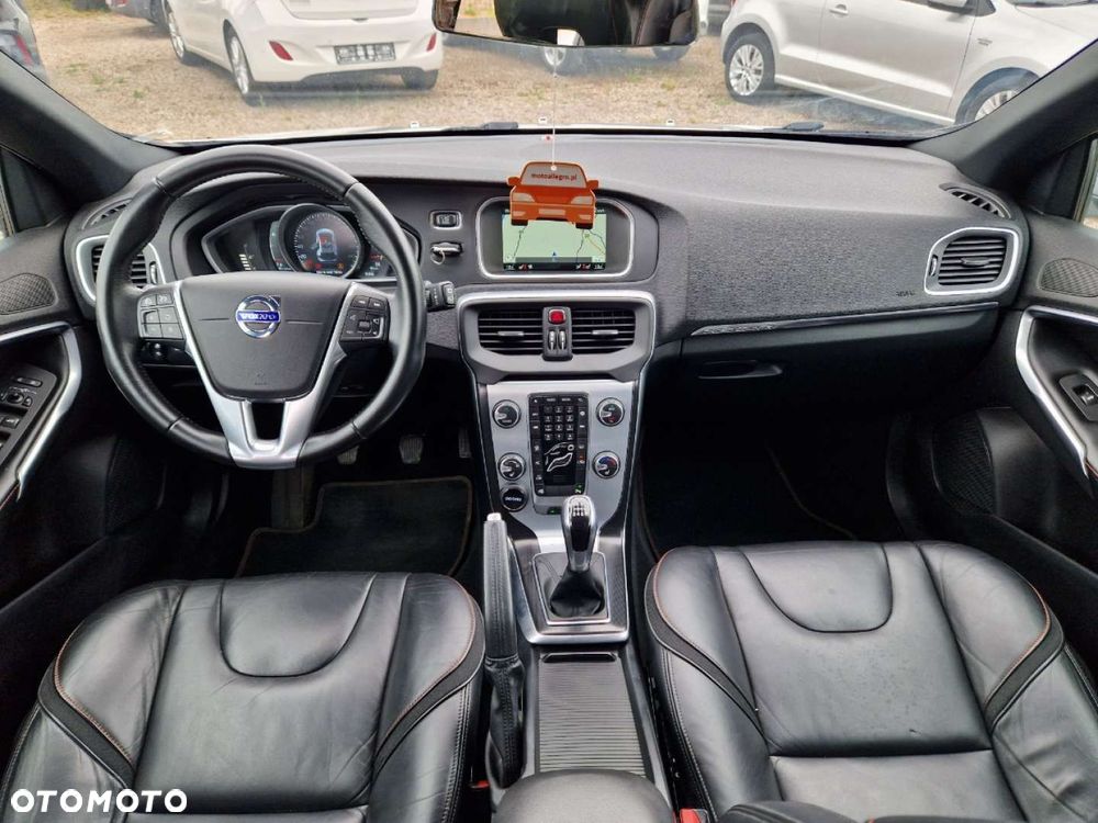 Volvo V40 Cross Country D3 Ocean Race - 7