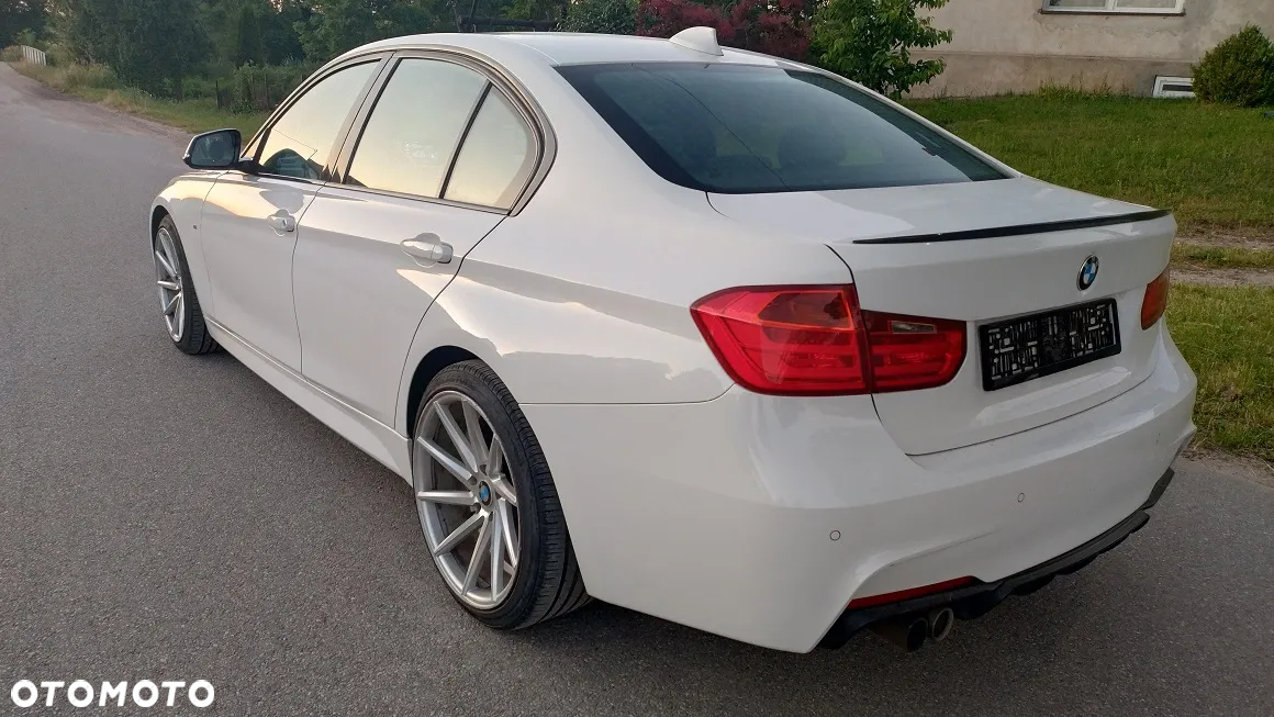 BMW Seria 3 316d M Sport Shadow - 11