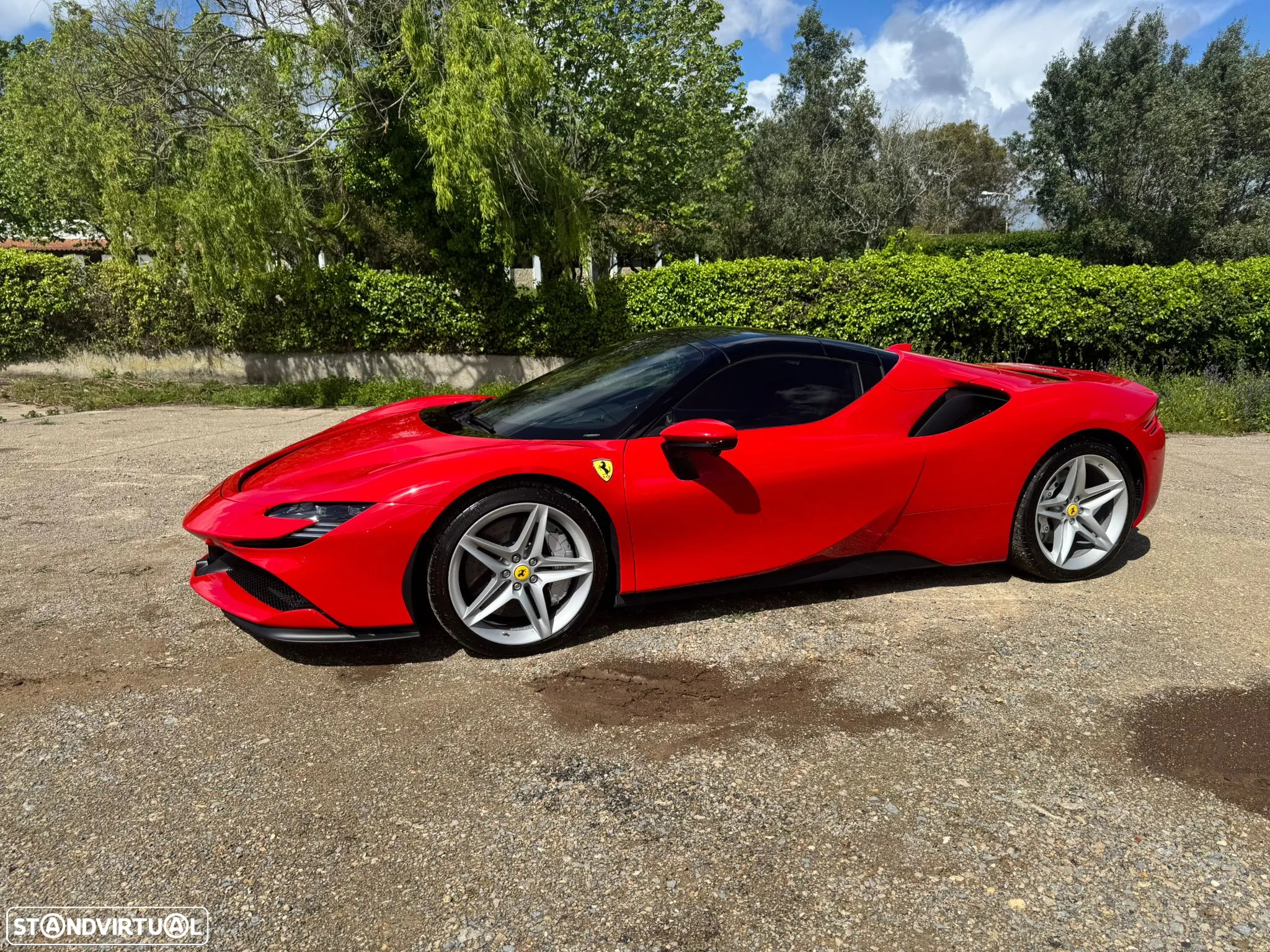 Ferrari SF90 Spider - 10
