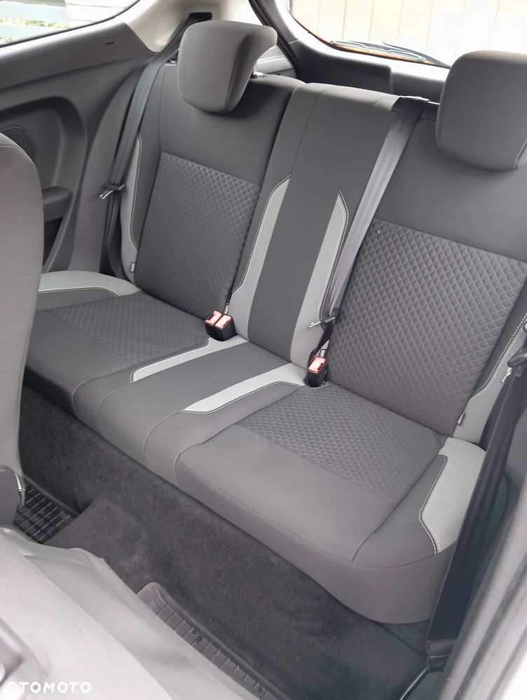 Ford Fiesta 1.25 Ambiente EU5 - 14