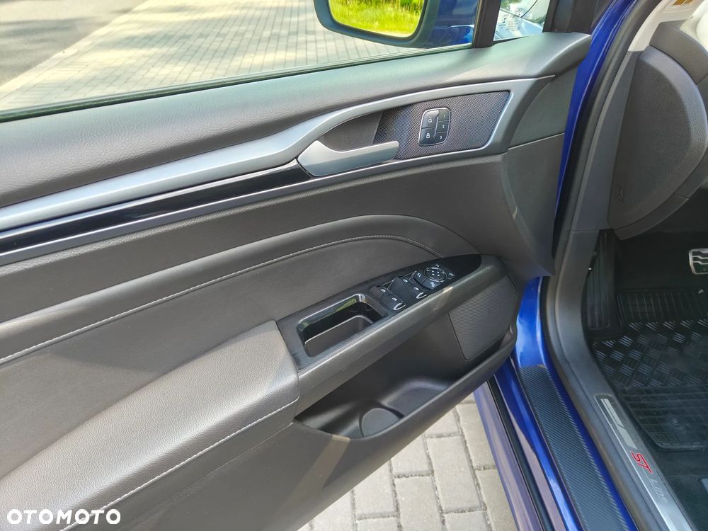 Ford Mondeo 2.0 EcoBoost Titanium X - 25