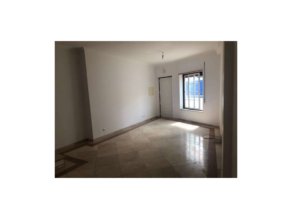 Moradia Moderna T2+1 p/ Arrendamento Longa Duração - Entrada Imedia... - Grande imagem: 3/20