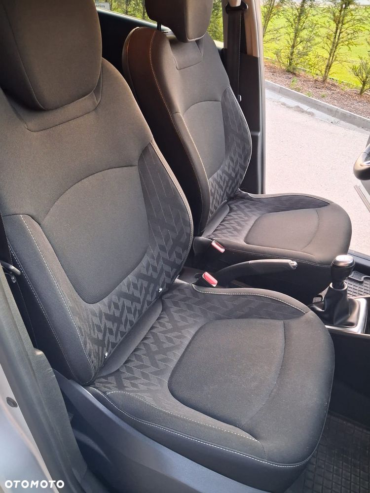 Renault Captur - 16