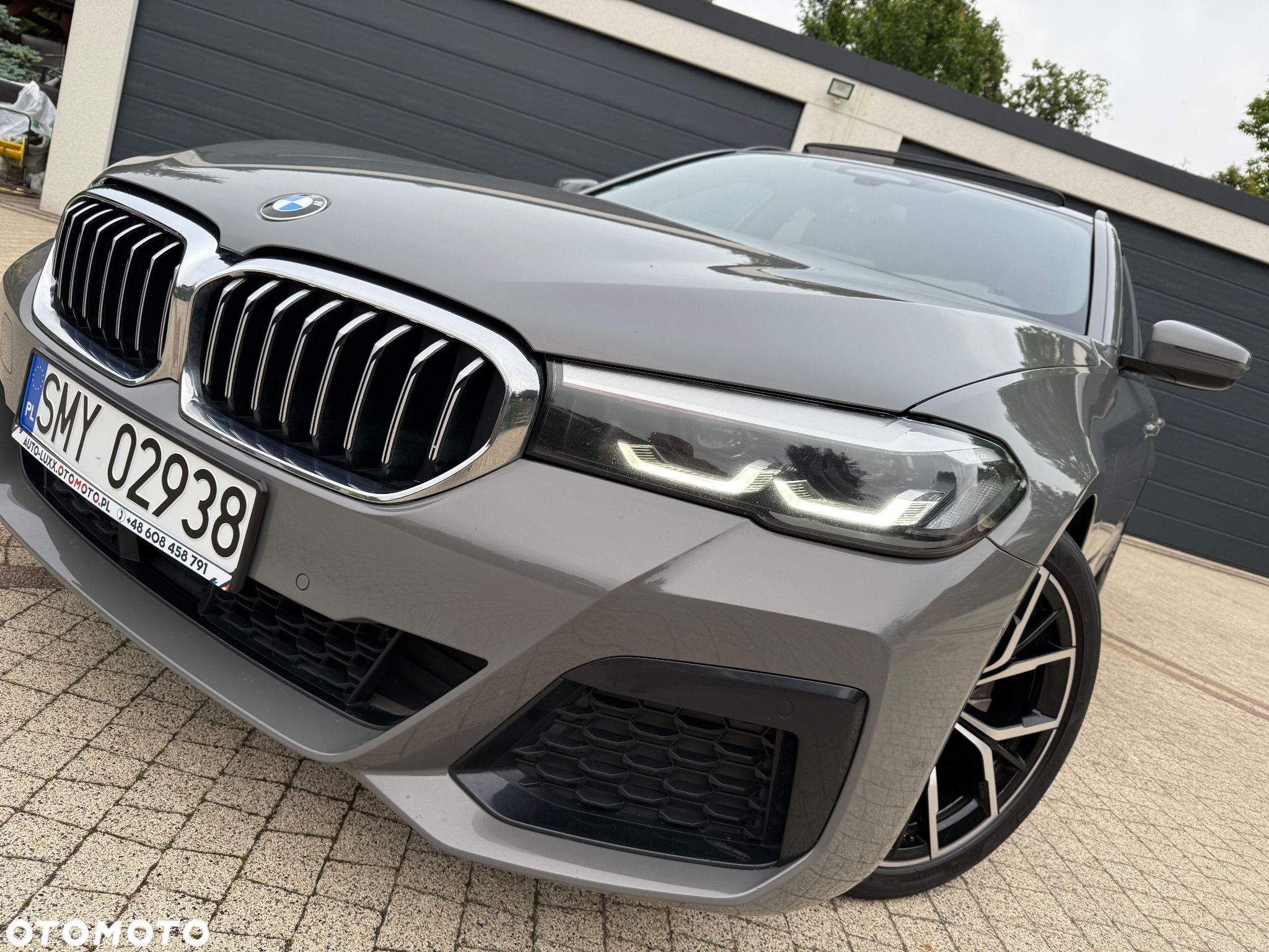 BMW Seria 5 520d M Sport - 1