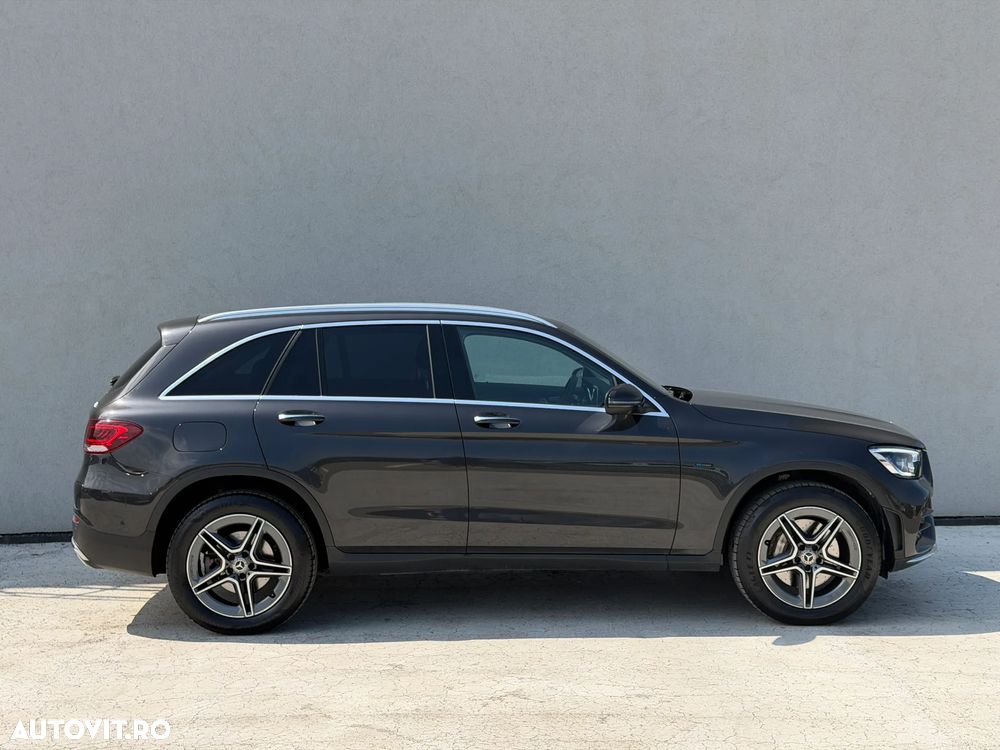 Mercedes-Benz GLC 300 e 4MATIC - 7