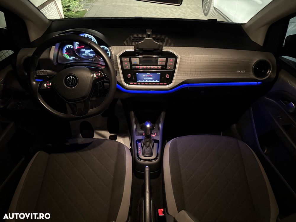 Volkswagen up! - 5