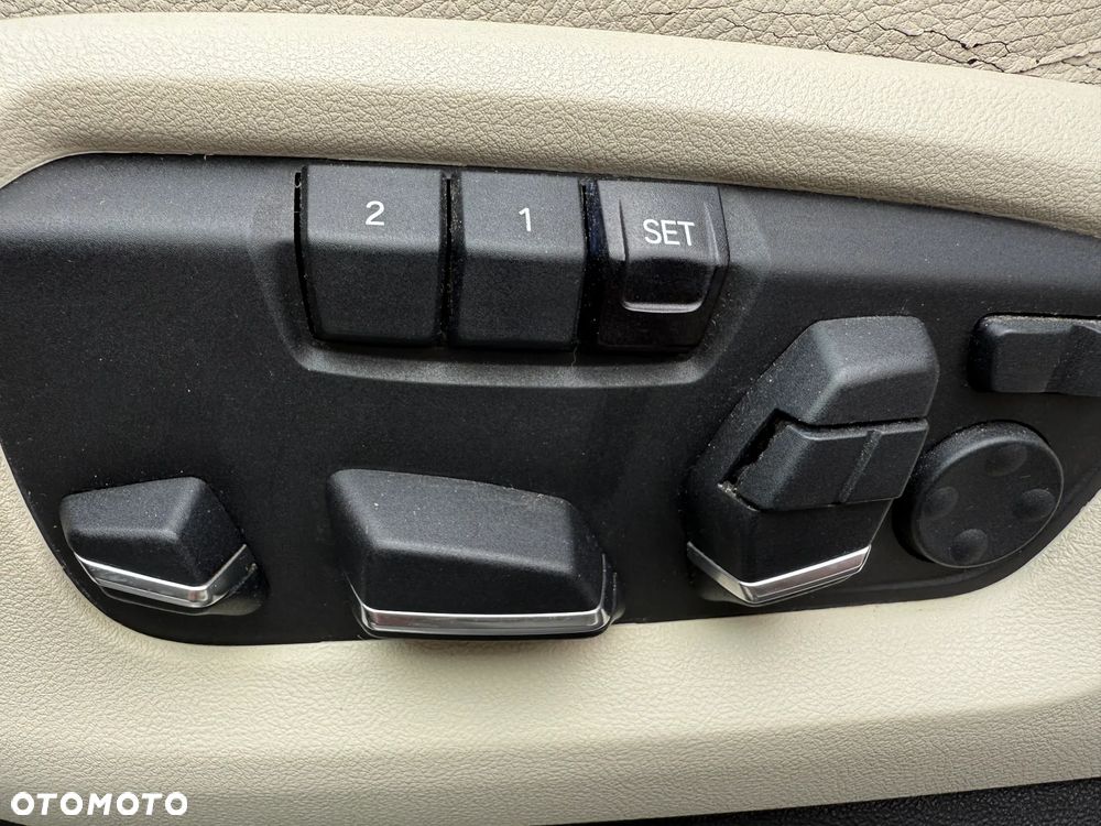 BMW X5 xDrive25d - 14