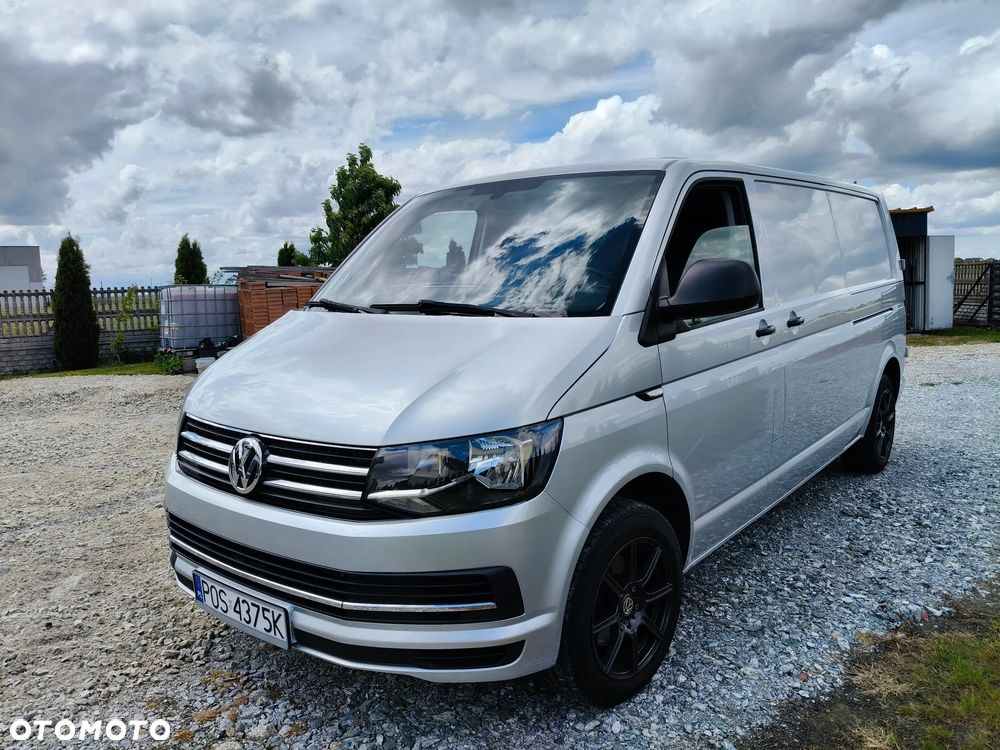Volkswagen Transporter - 1
