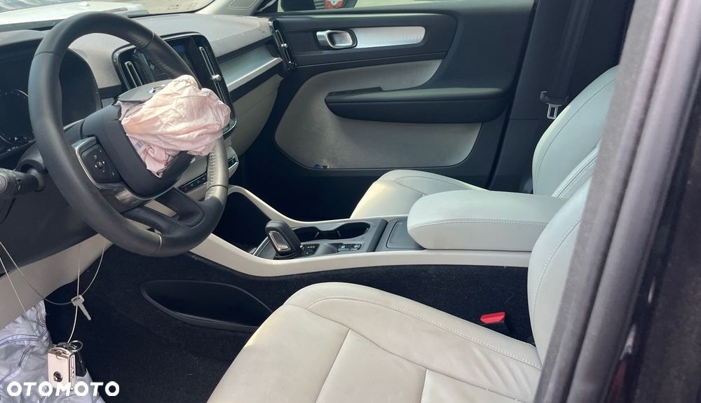 Volvo XC 40 T4 Geartronic Momentum - 11