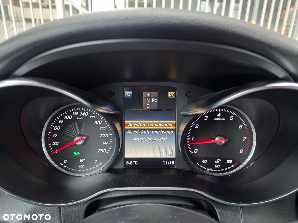 Mercedes-Benz GLC 250 4Matic 9G-TRONIC AMG Line - 21