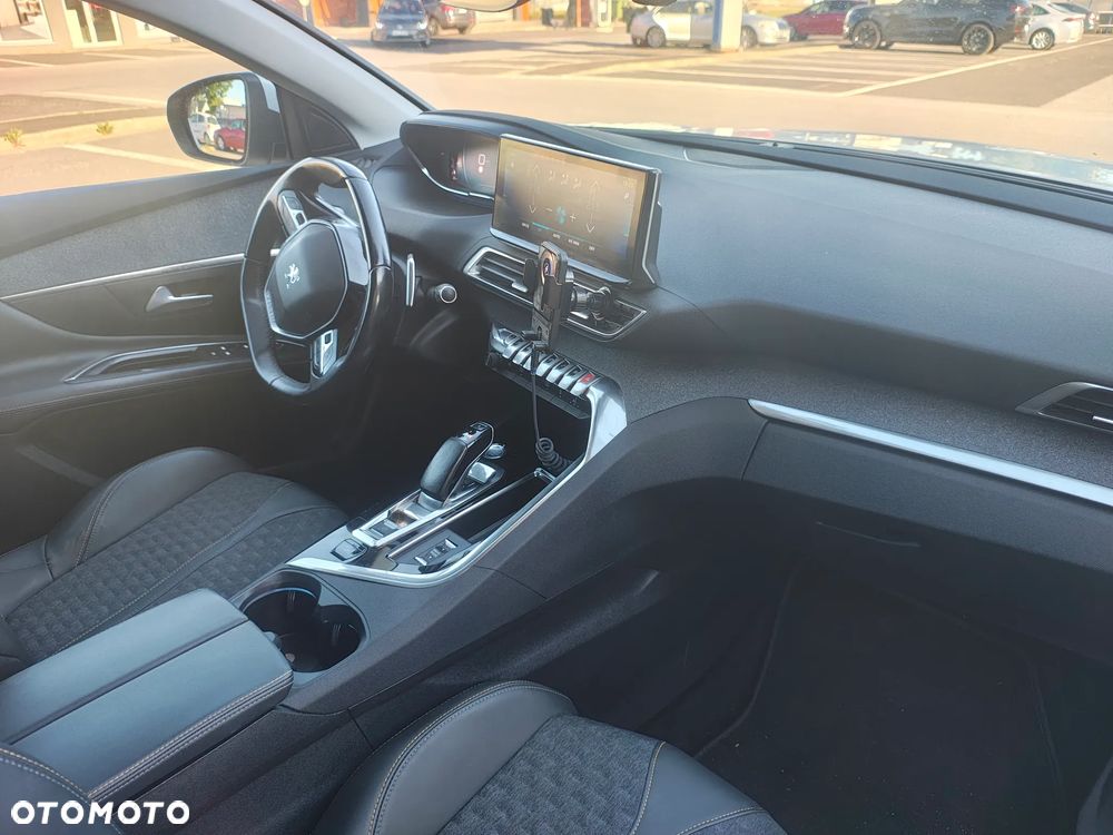 Peugeot 3008 1.6 PureTech Hybrid4 PHEV Road Trip S&S EAT8 - 7