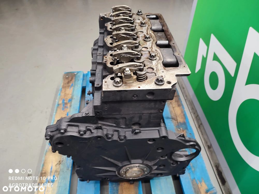 Słupek silnika Deutz TCD 2.9 L4 - 8