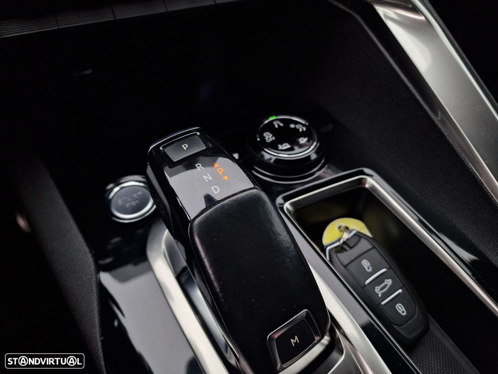 Peugeot 3008 1.6 BlueHDi GT Line Grip Control EAT6 - 27