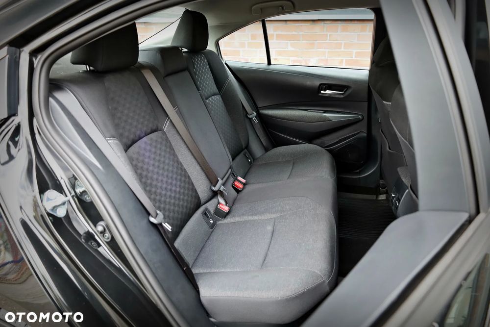 Toyota Corolla 1.8 Hybrid Comfort - 24