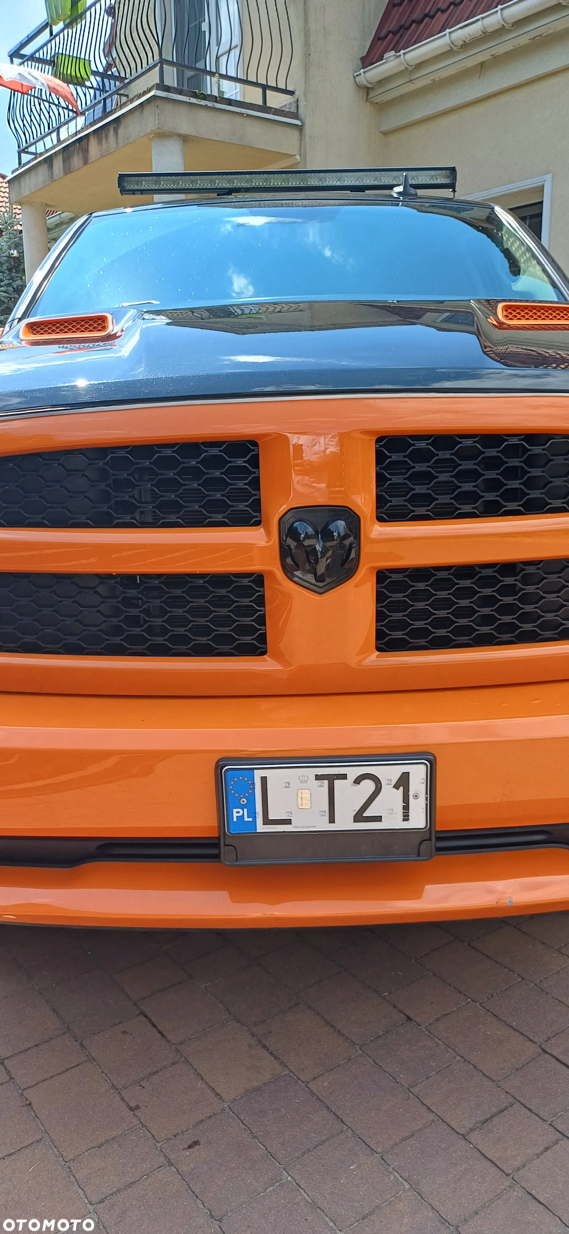 Dodge RAM 1500 5.7 4x4 - 6