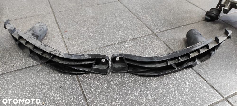 ŚLIZG ZDERZKA PRAWY LEWY PRZÓD VW JETTA GOLF 5 KOMBI - 2