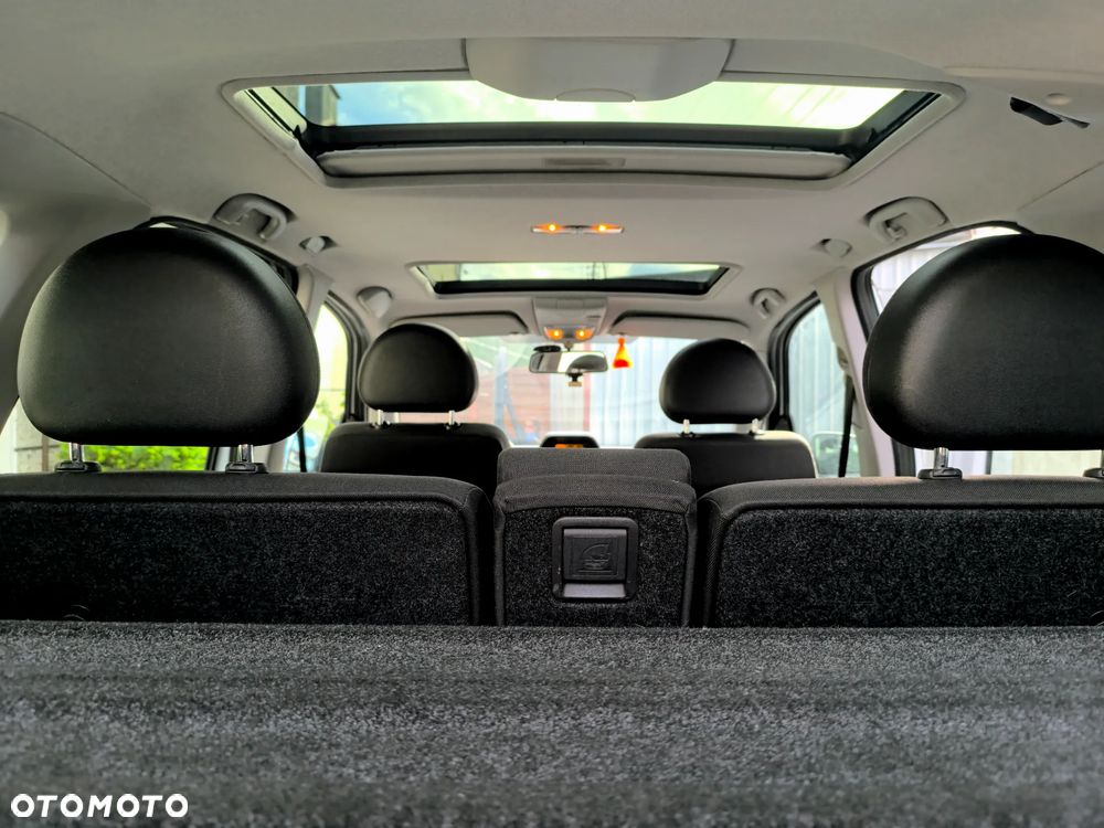 Opel Meriva - 9