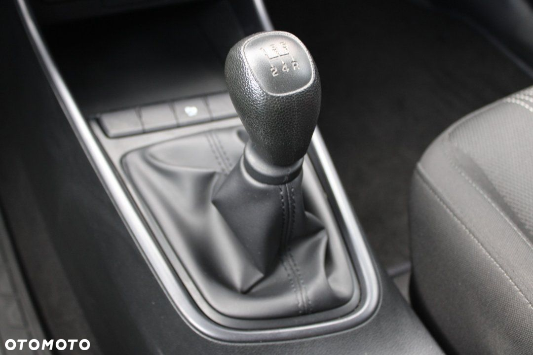 Hyundai i20 - 27