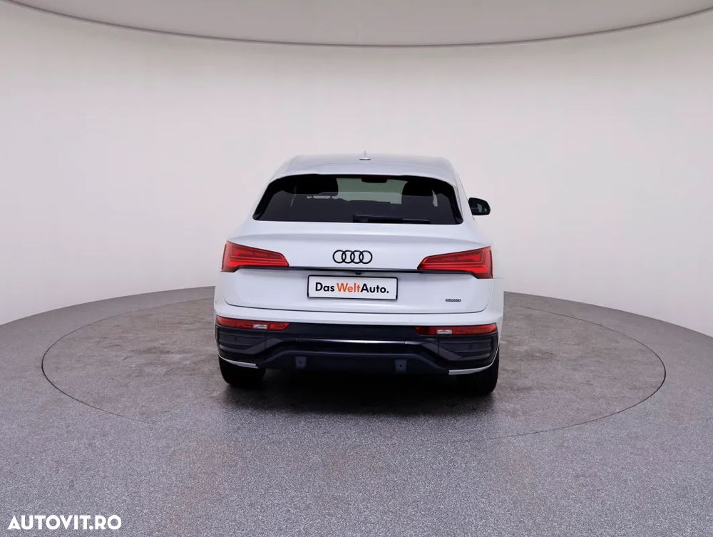 Audi Q5 Sportback 55 TFSI e quattro S tronic PHEV S Line - 4