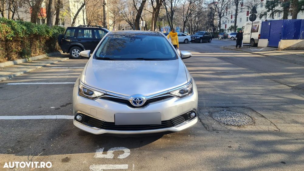 Toyota Auris ver-1-8-l-vvt--i-hsd-sol-plus - 3