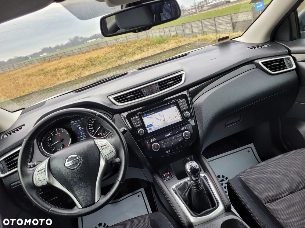 Nissan Qashqai 1.2 DIG-T N-Vision - 22