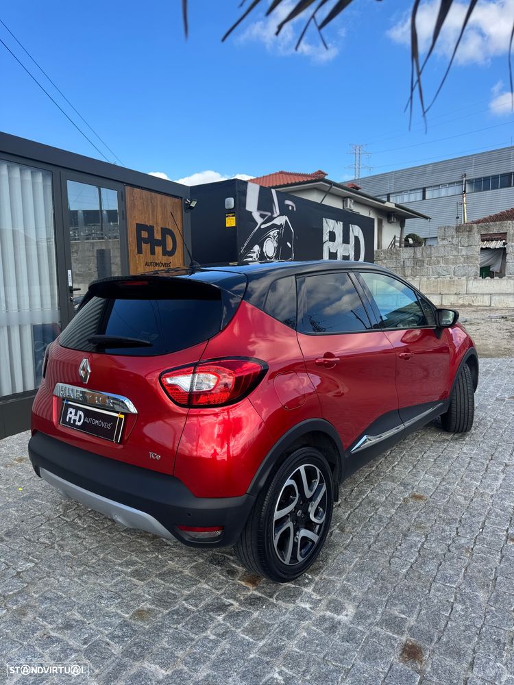 Renault Captur 0.9 TCE Helly Hansen - 11