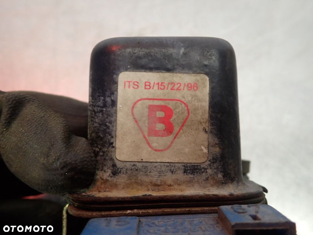 REGULATOR NAPIĘCIA FSC-STARACHOWICE ŻUK A-11 4296100 - 7