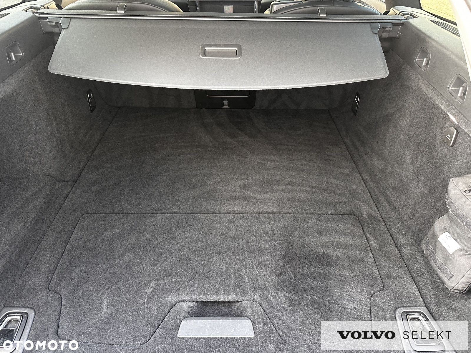 Volvo V90 Cross Country - 15
