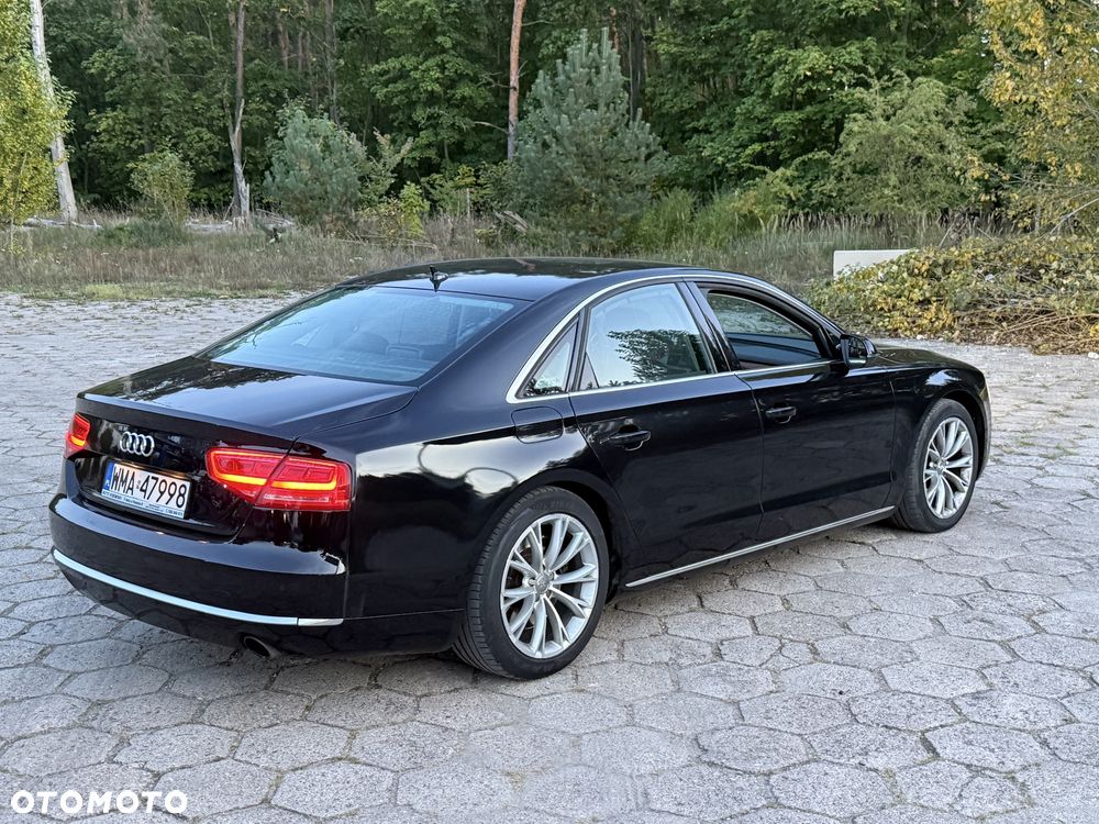 Audi A8 - 4