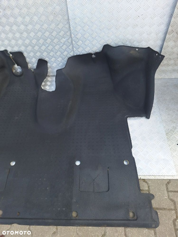 WYKŁADZINA PODŁOGA PRZÓD KABINY - VW TRANSPORTER T5 1+1 - 3