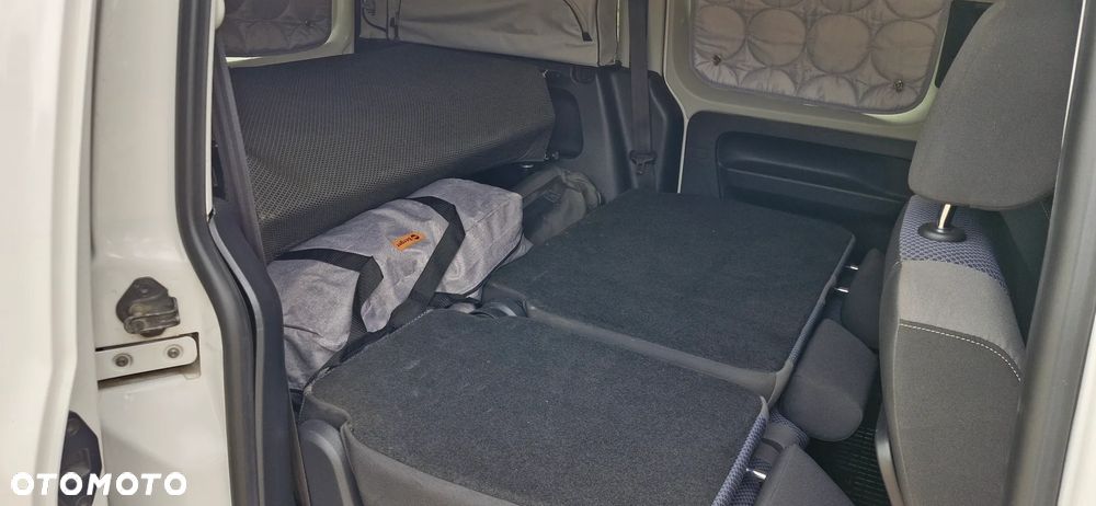 Volkswagen Caddy 2.0 California - 14