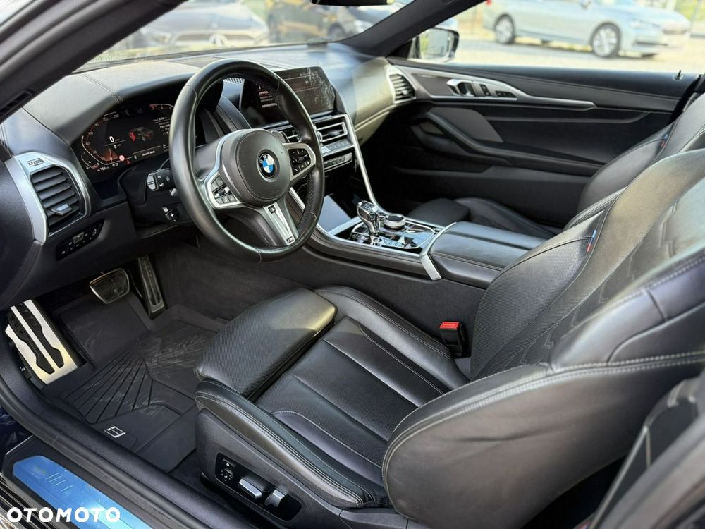 BMW Seria 8 840i xDrive - 14