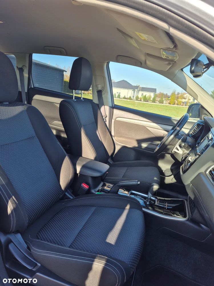 Mitsubishi Outlander 2.0 2WD CVT Active+ - 18