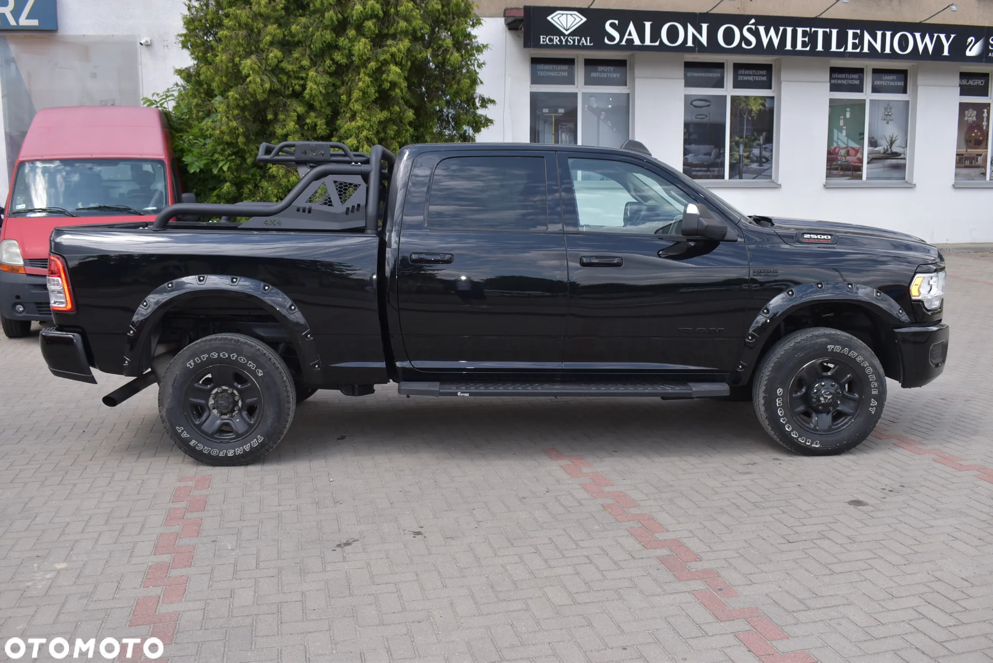 RAM 1500 Crew Cab Sport - 4