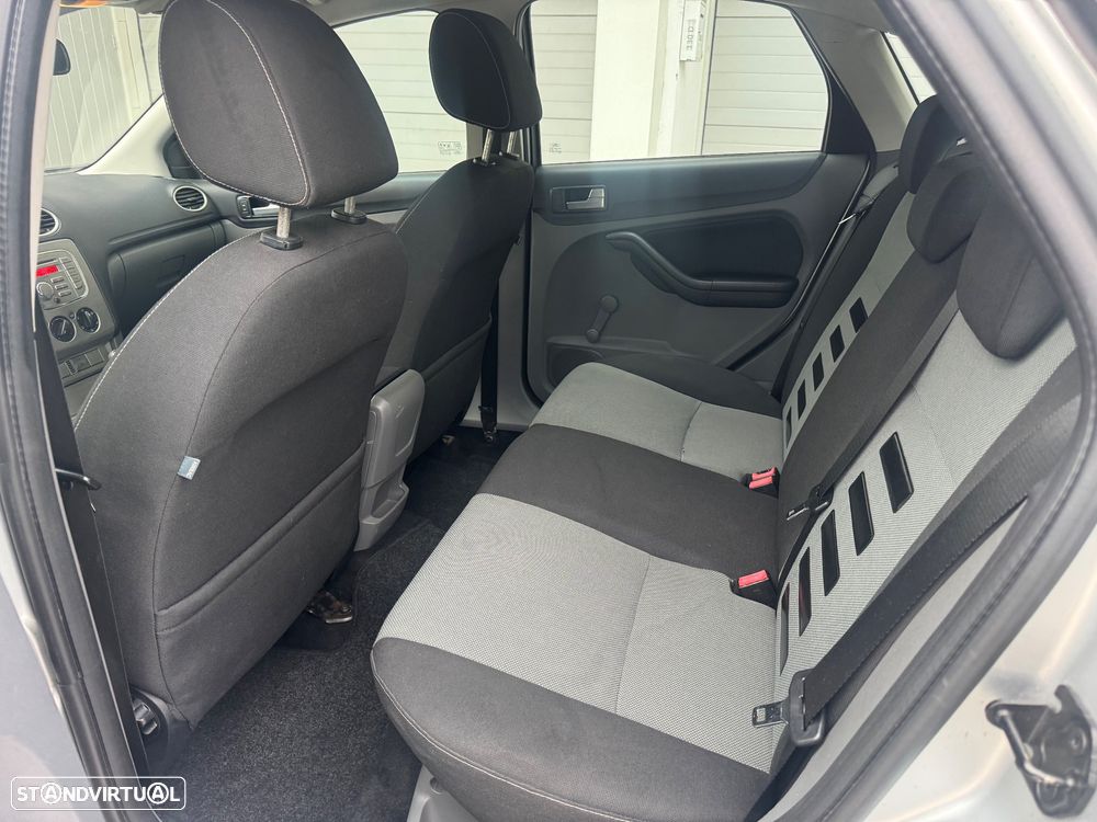 Ford Focus 1.6 TDCi Trend - 9