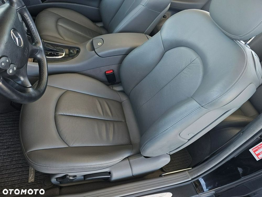 Mercedes-Benz CLK - 31