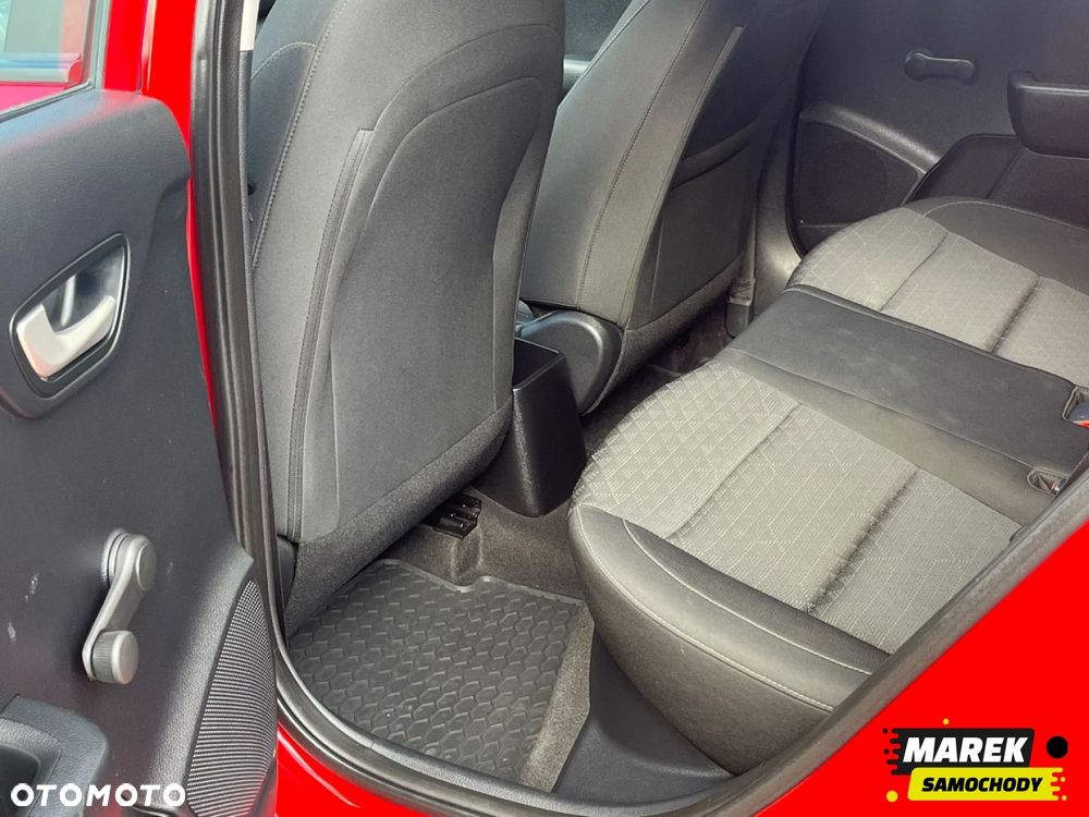 Kia Rio - 13