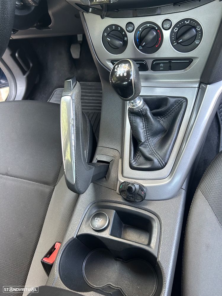 Ford Focus - 19