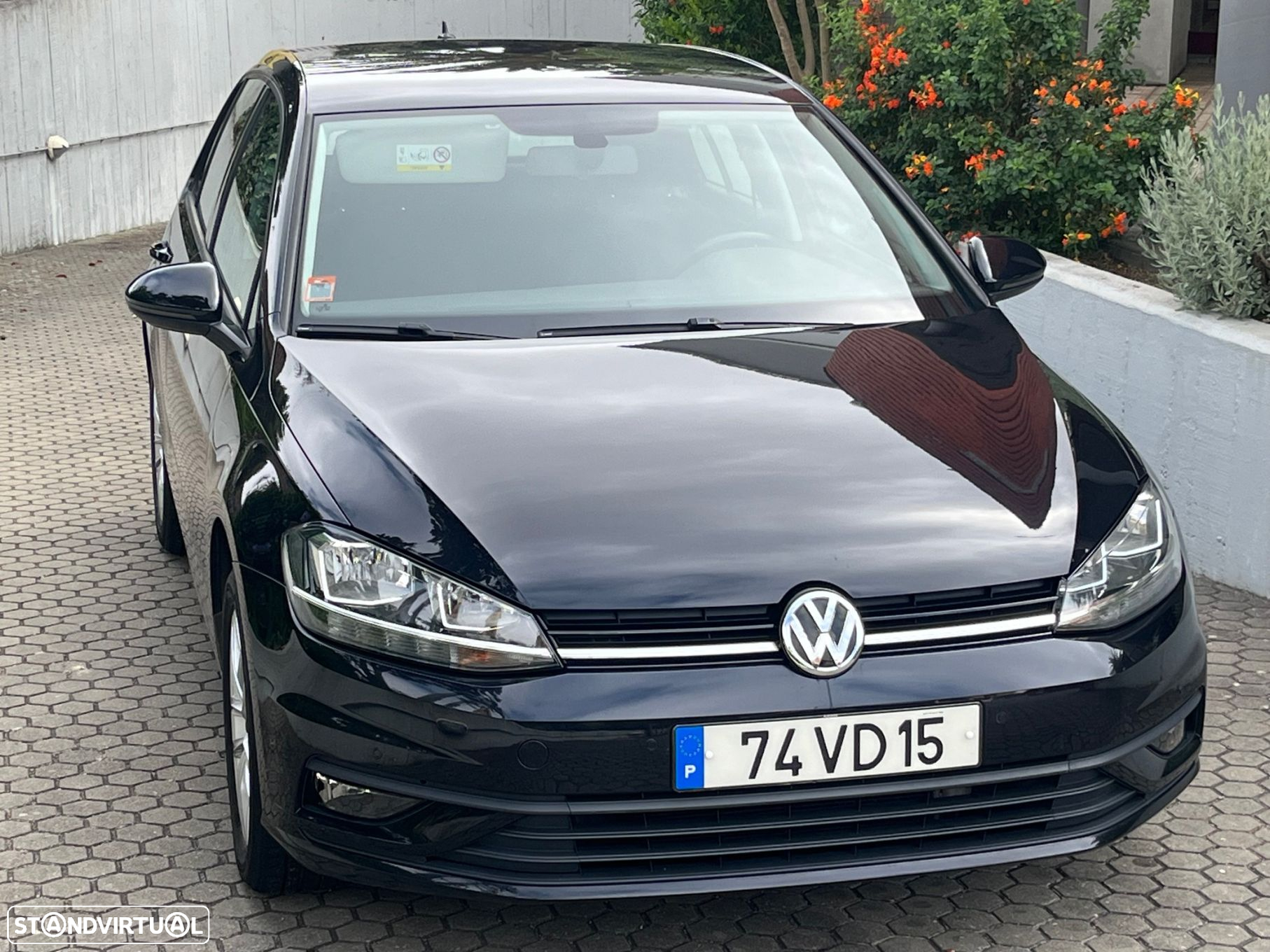 VW Golf 1.0 TSI Trendline Pack - 11