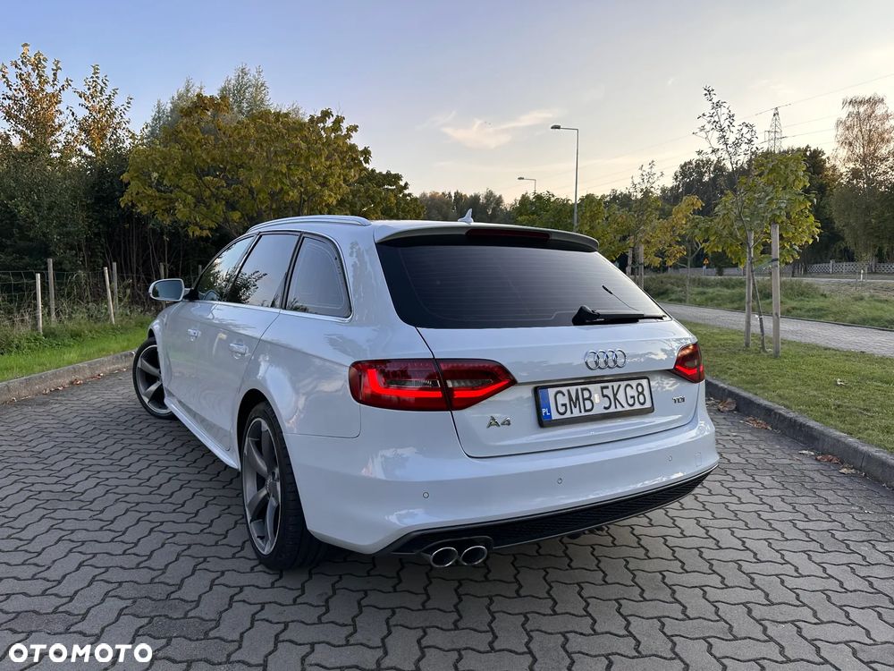 Audi A4 Avant 2.0 TDI e DPF S line Sportpaket - 32