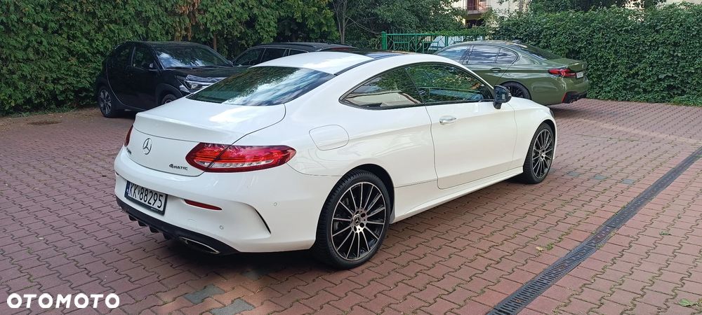 Mercedes-Benz Klasa C 300 9G-TRONIC - 6